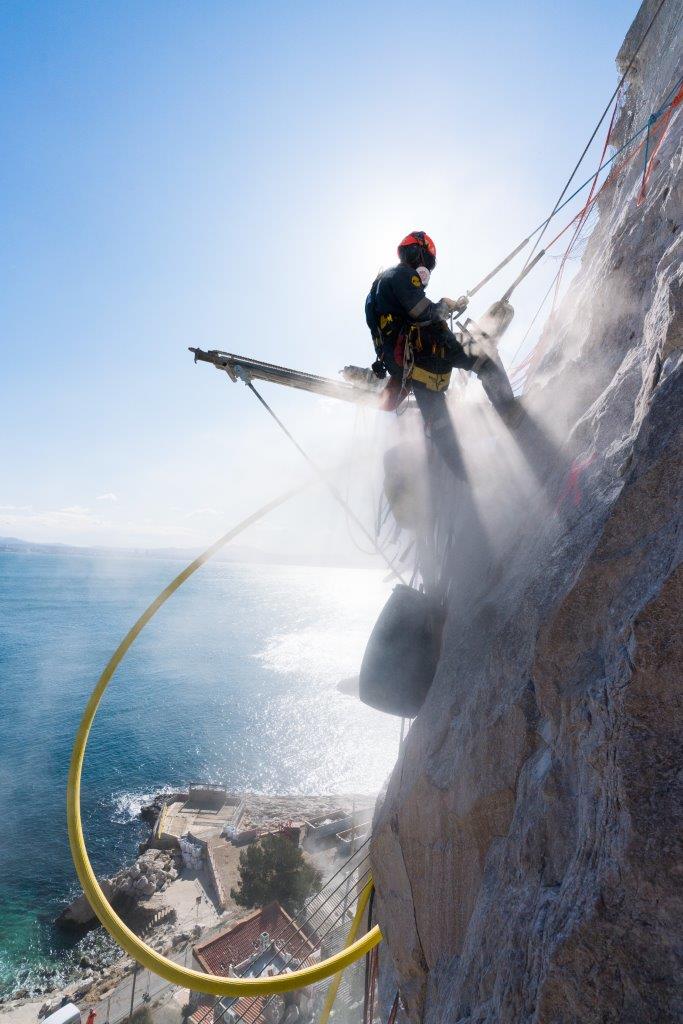 Confortement parois calanque de la Vesse - 13